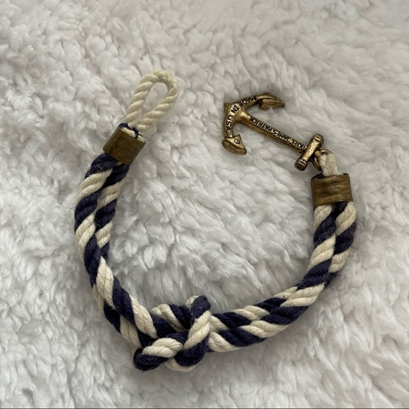 Jolly Roger Knot Bracelet - Picture 2 of 5